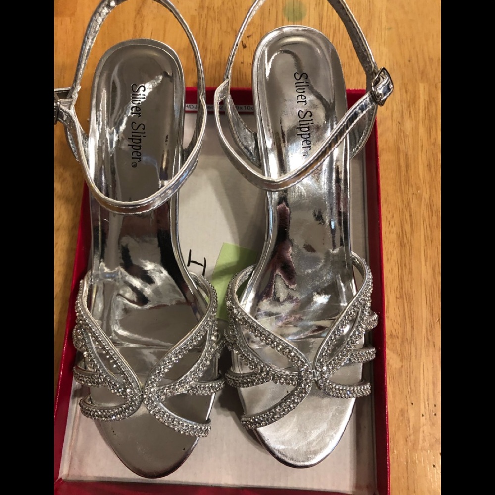 Women’s dress heels